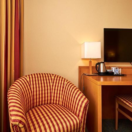 קארלספלד Hotel Schwertfirm מראה חיצוני תמונה