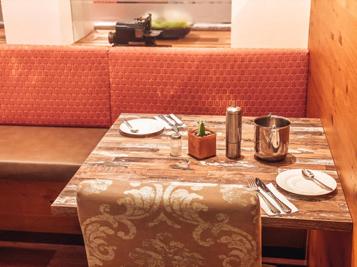 קארלספלד Hotel Schwertfirm מראה חיצוני תמונה