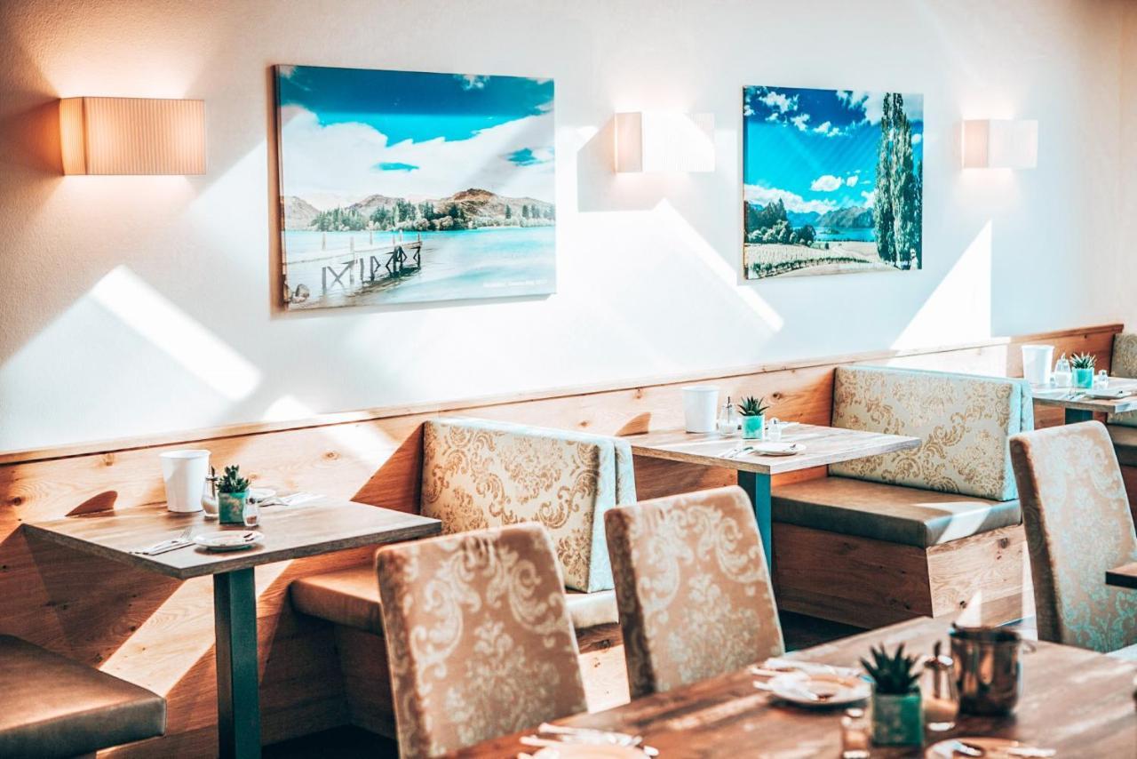 קארלספלד Hotel Schwertfirm מראה חיצוני תמונה