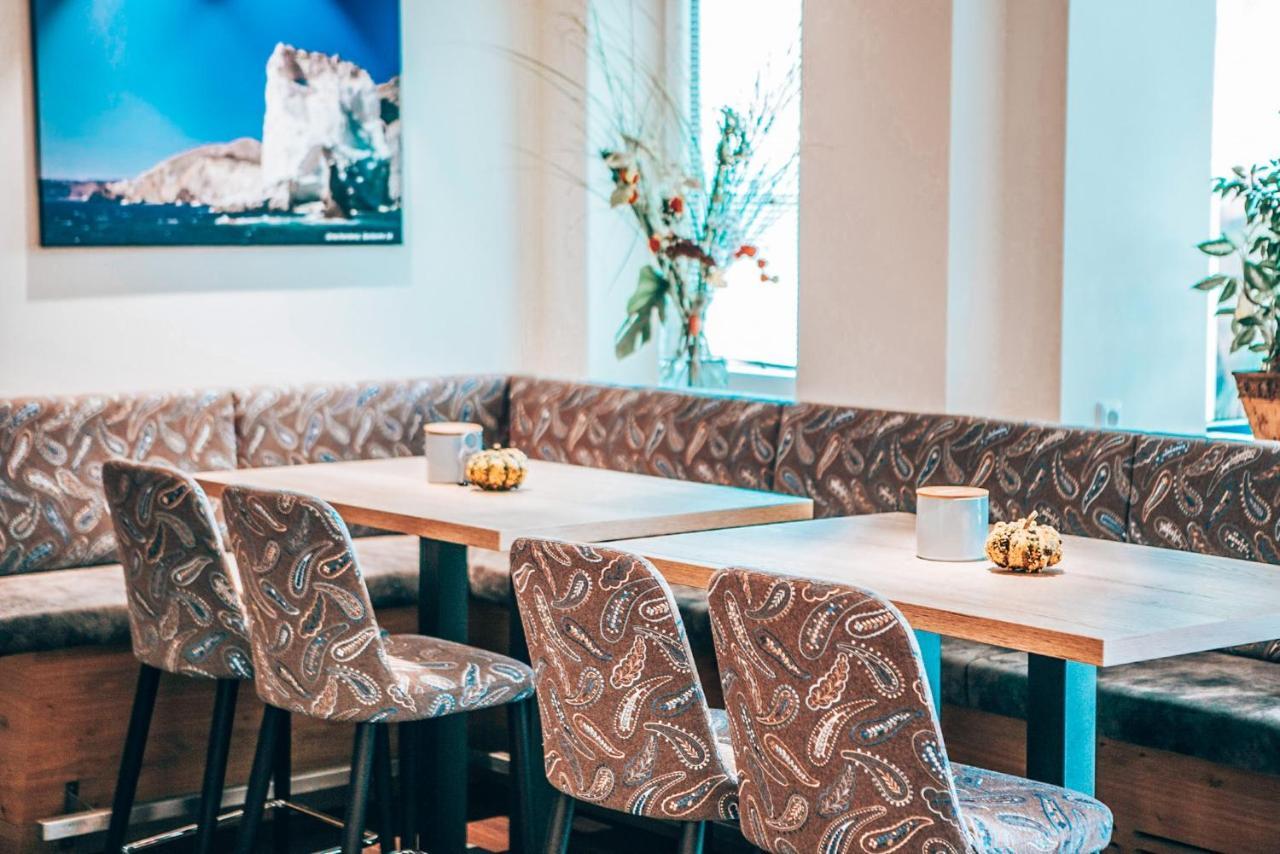 קארלספלד Hotel Schwertfirm מראה חיצוני תמונה